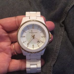 Michael kor watch original no imitation